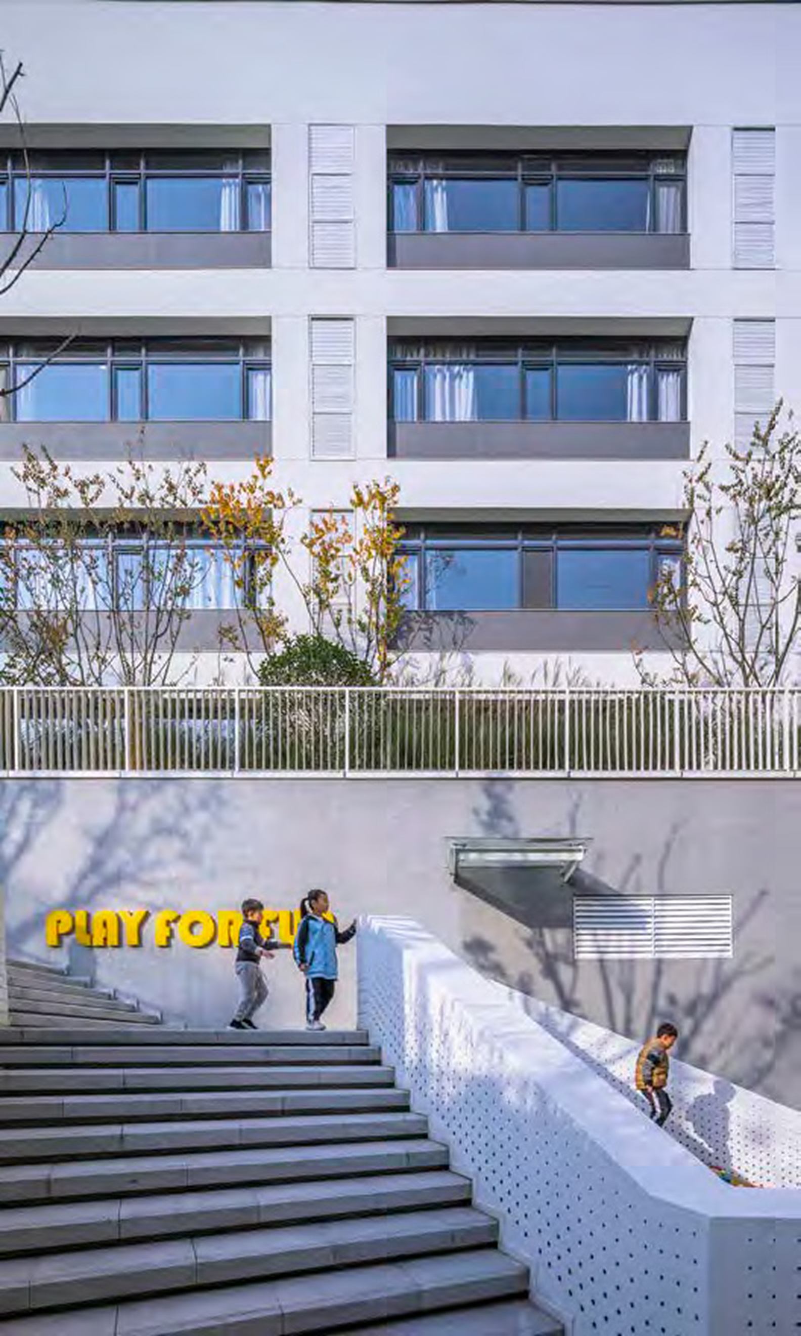 Xi'an Vanke Lidesi Primary School — External stair.